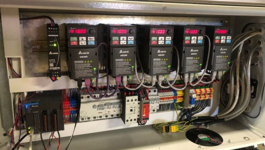 Skrzynia elektryczna wałkownicy